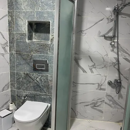 Centrally Located Family House Oldcity