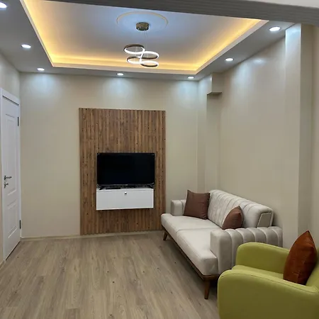 Centrally Located Family House Oldcity 公寓 *